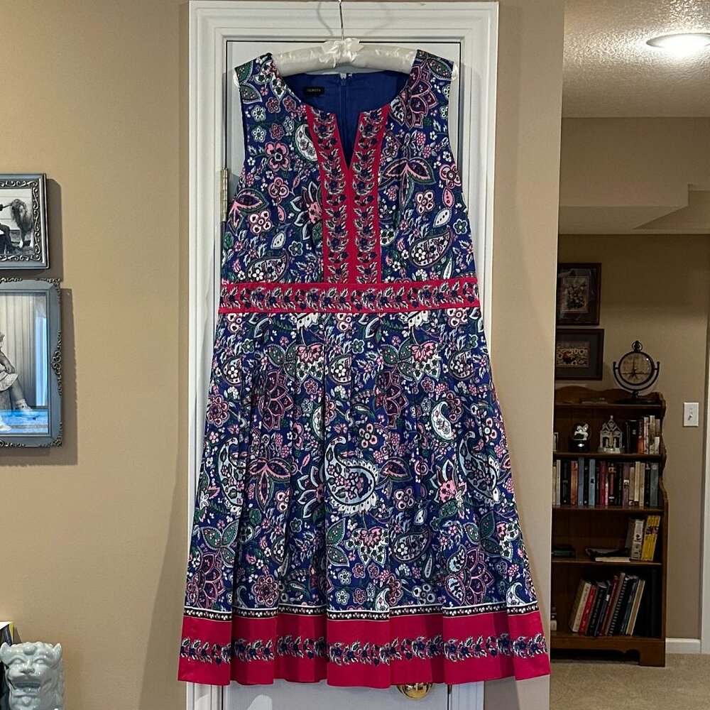 Sleeveless Floral Dress